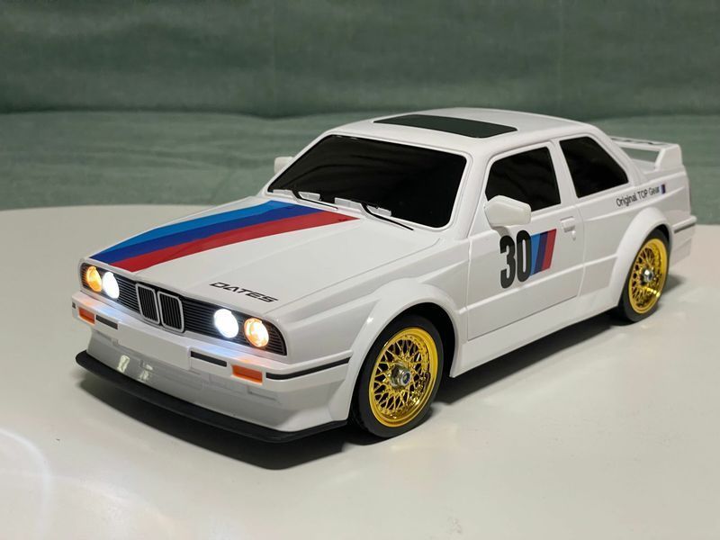 Дріфт Машинка на Пульті Керування BMW M3 RC Drift Car (E30) Біла 325 фото